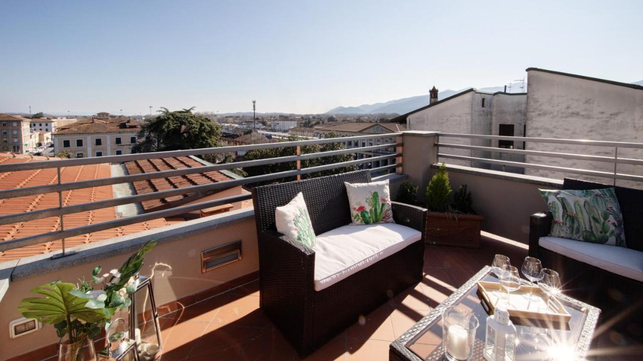 Rooftop Delight With Terrace Лукка Экстерьер фото